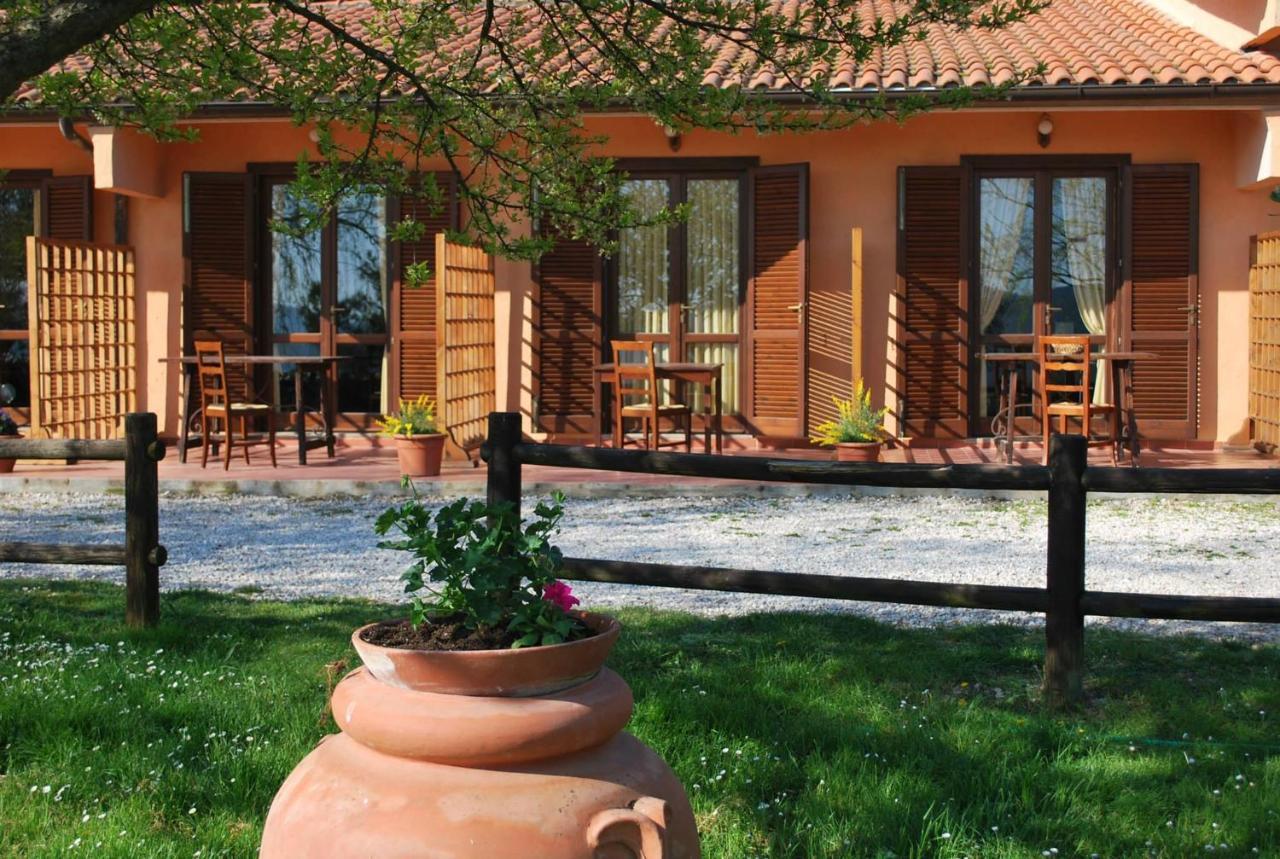 Erba Di Campo Residence Quercianella Bagian luar foto
