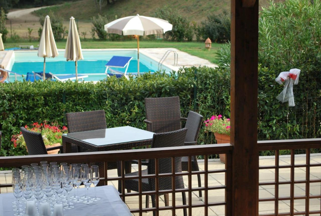 Erba Di Campo Residence Quercianella Bagian luar foto
