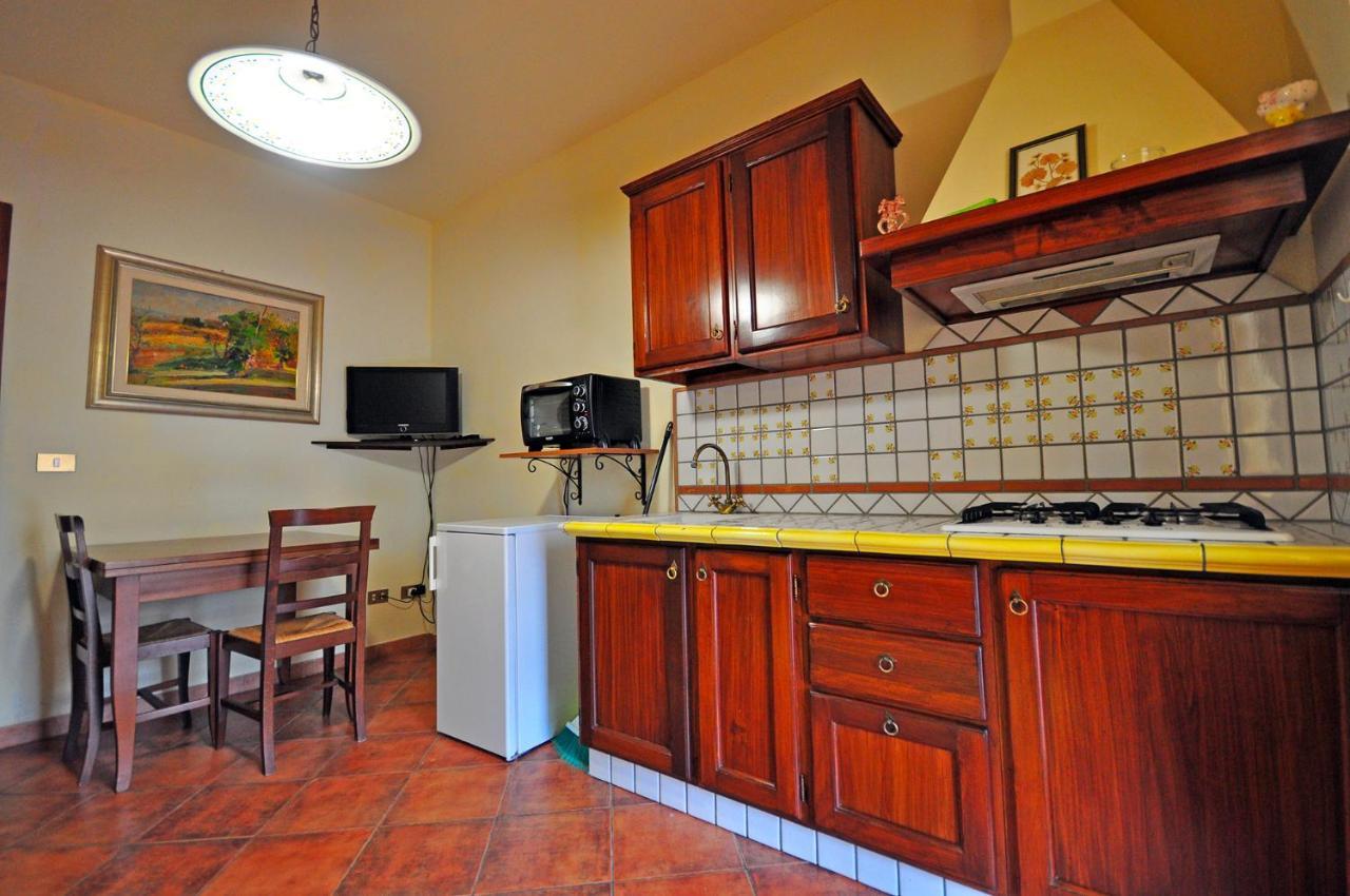 Erba Di Campo Residence Quercianella Bagian luar foto