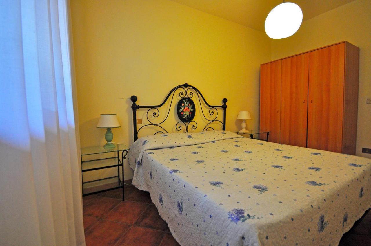 Erba Di Campo Residence Quercianella Bagian luar foto