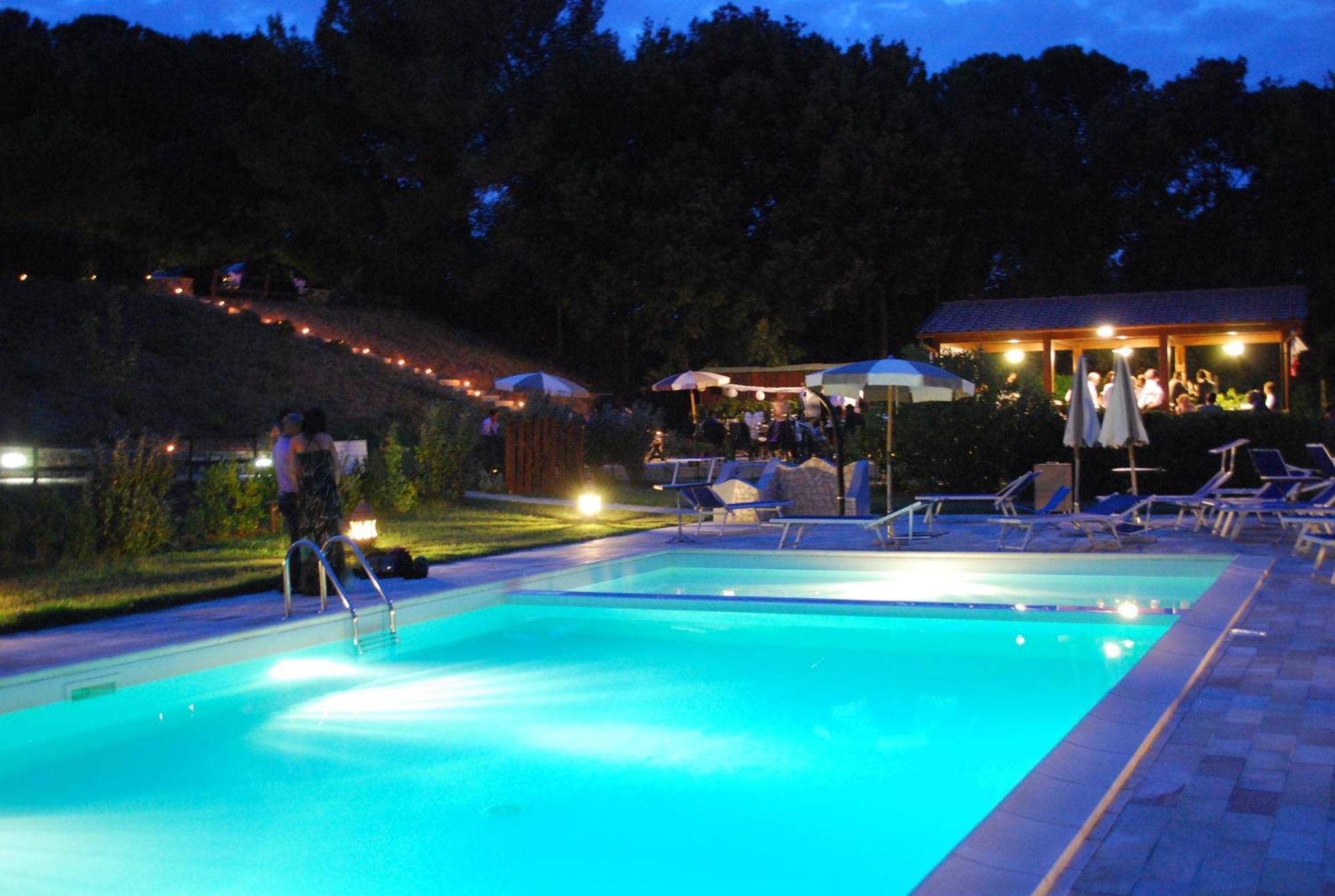 Erba Di Campo Residence Quercianella Bagian luar foto
