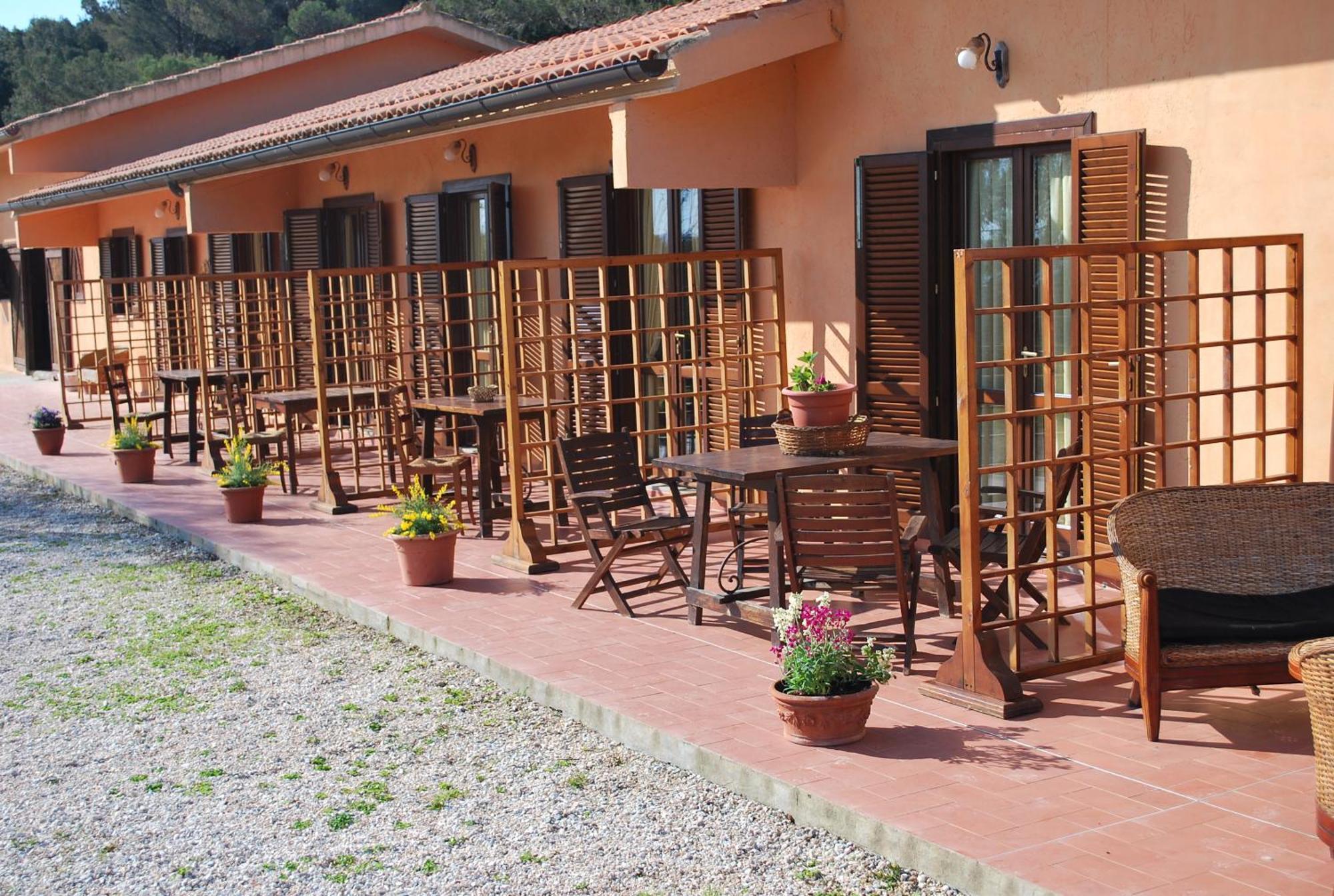 Erba Di Campo Residence Quercianella Bagian luar foto